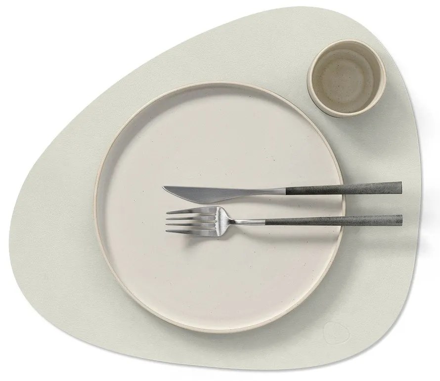 Подложка за хранене от еко кожа 37x44 cm Curve L Nupo – LIND DNA