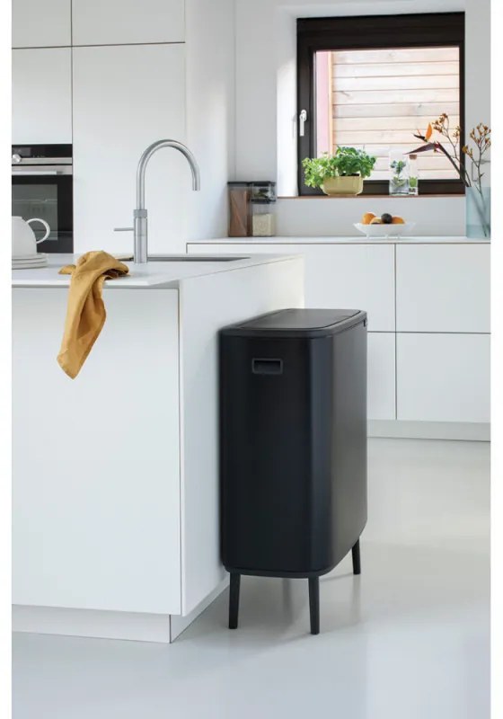 Кош за боклук Brabantia Bo Touch Hi 1001264, 2x30 л, Плътно прилепване към стена, Реглаж на краката, Черен/мат