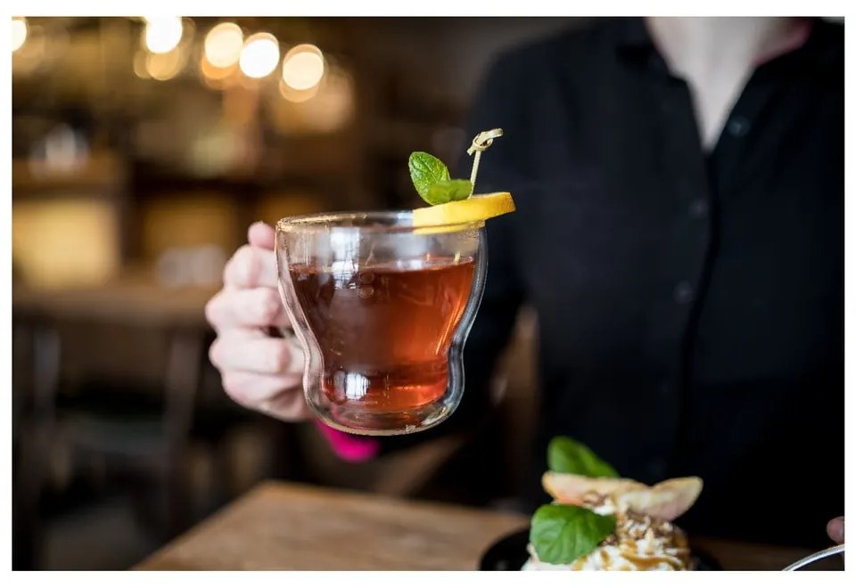 Стъклени чаши в комплект 2 бр. за капучино/с двойни дъна 370 ml Bolla – Vialli Design