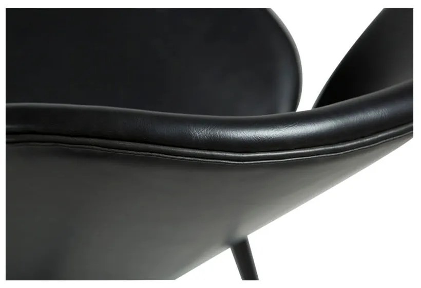 Черен кожен стол Cloud - DAN-FORM Denmark