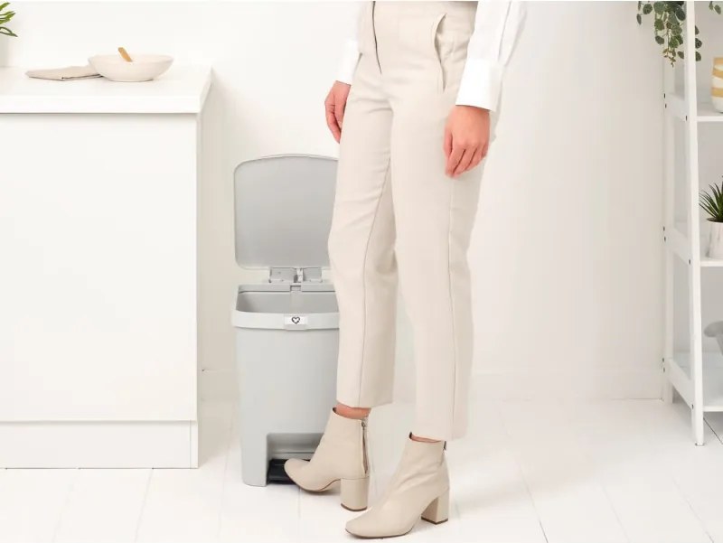 Кош за боклук с педал Brabantia StepUp 1008483, 25 л, Екологични материали, Голям отвор, Светлосив