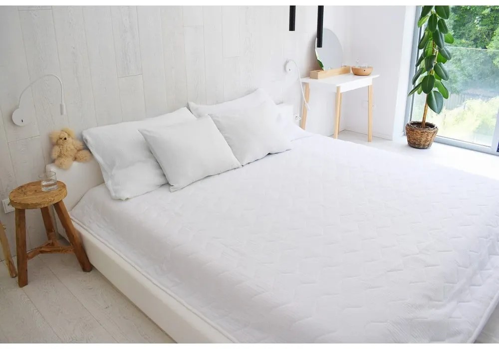 Бяло муселиново капитонирано покривало за легло 210x240 cm Plain Muslin – Butter Kings