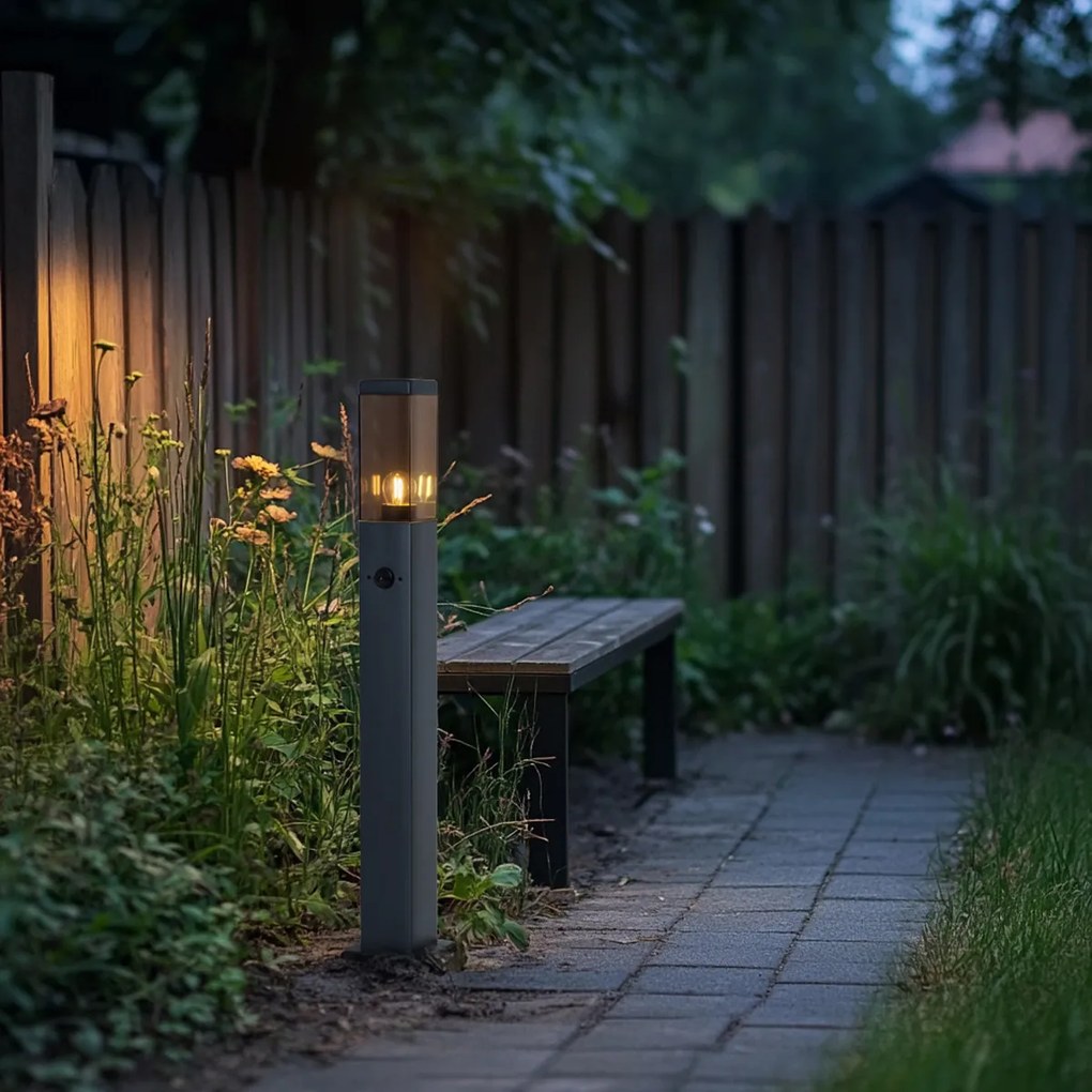 Външна лампа тъмно сива с димно стъкло 80 см IP44 с контакт и сензор за движение - Malios