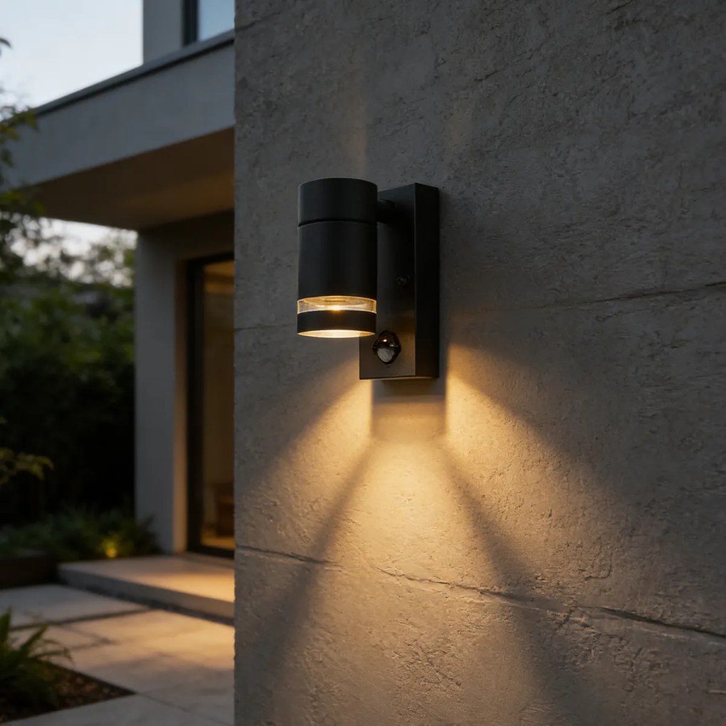 Модерна външна стенна лампа черна IP44 със сензор за движение - Ensam