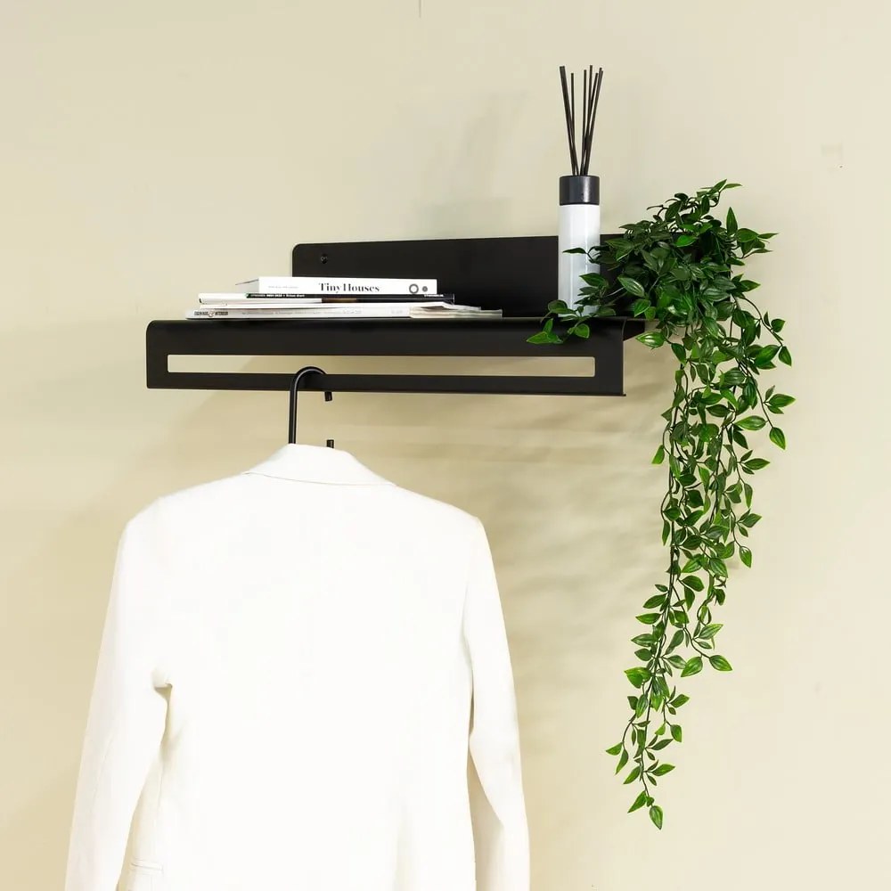 Черна метална стенна закачалка с рафт 60 cm Sway – Spinder Design