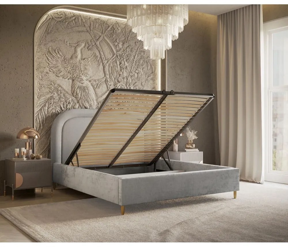 Светлосиво тапицирано двойно легло с място за съхранение с включена подматрачна рамка 140x200 cm Mija – Maison de Rêve
