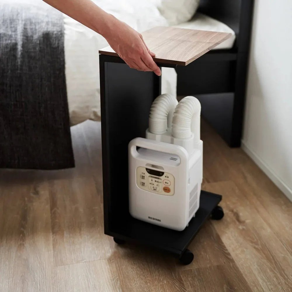 Метална странична масичка 22x31 cm Tower – YAMAZAKI