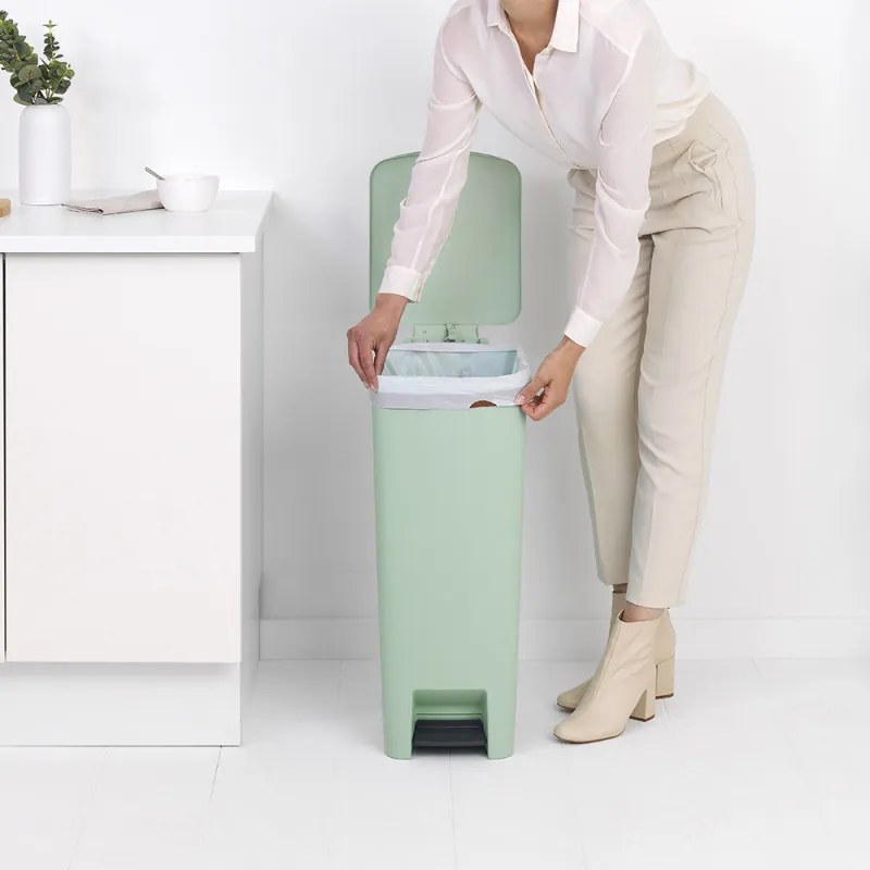 Кош за боклук с педал Brabantia StepUp 1005558, 40 л, Екологични материали, Голям отвор, Светлозелен