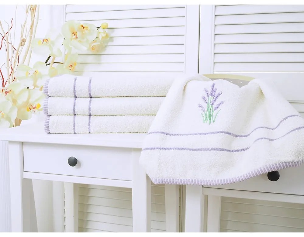 Хавлиена кърпа за баня в цвят крем-лавандула 65x130 cm - B.E.S.