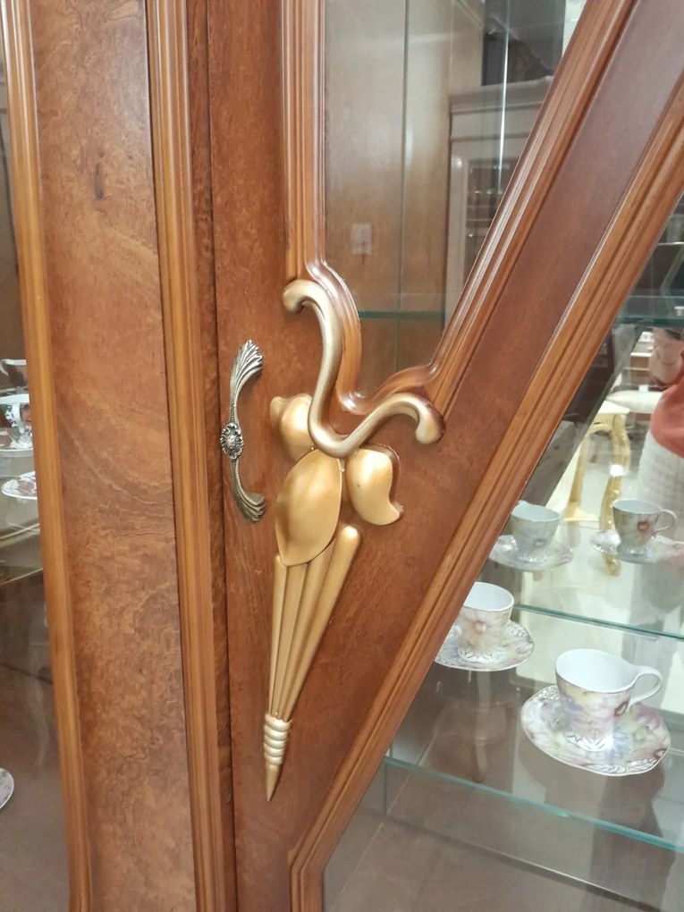 Трапезарна витрина 8078