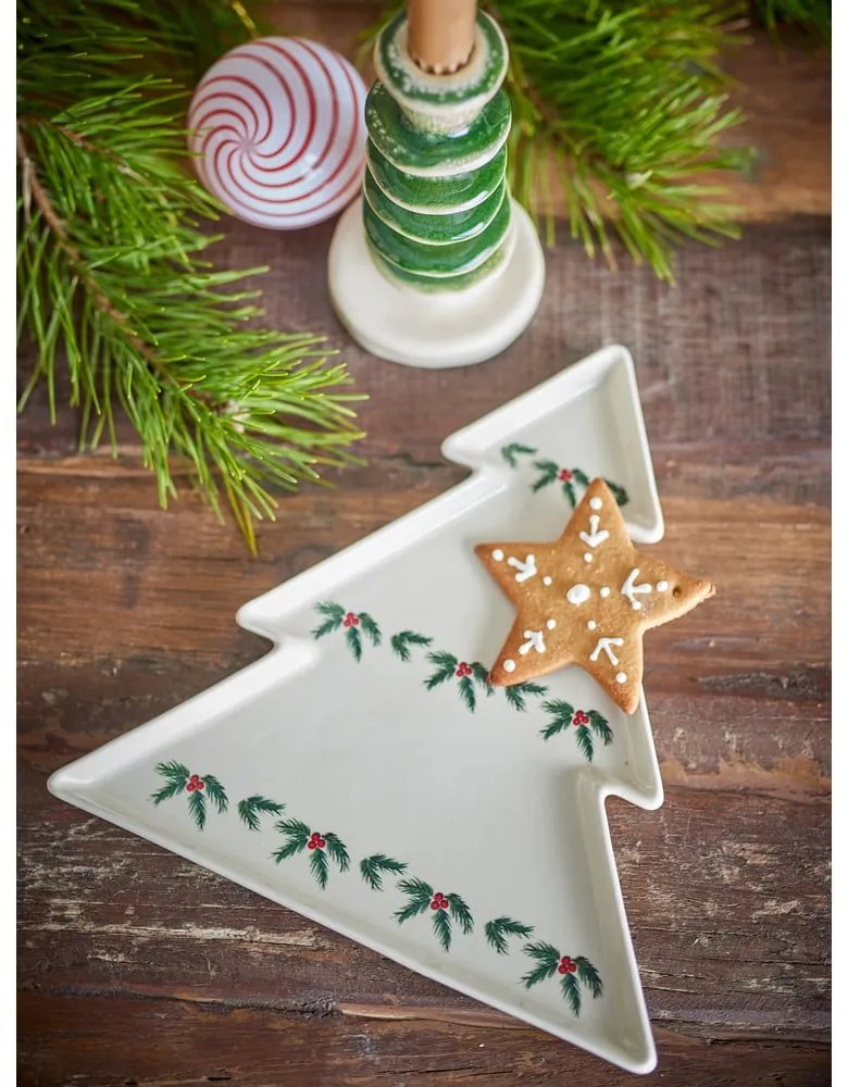 Кремава глинена чиния с коледен мотив за сервиране Berry – Bloomingville