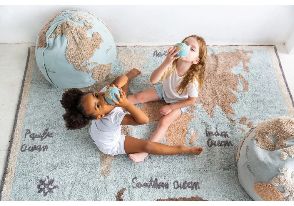 Памучен ръчно изработен детски килим подходящ за пране 140x200 cm Vintage Map – Lorena Canals