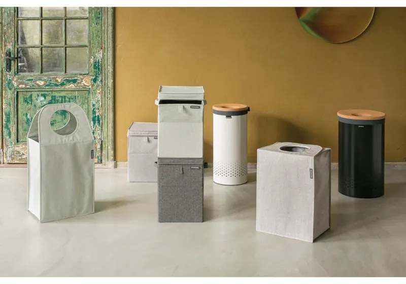 Кош за пране Brabantia 1000826, 60 л, Корков капак, Пълнене без отваряне, Вентилационни отвори, Черен