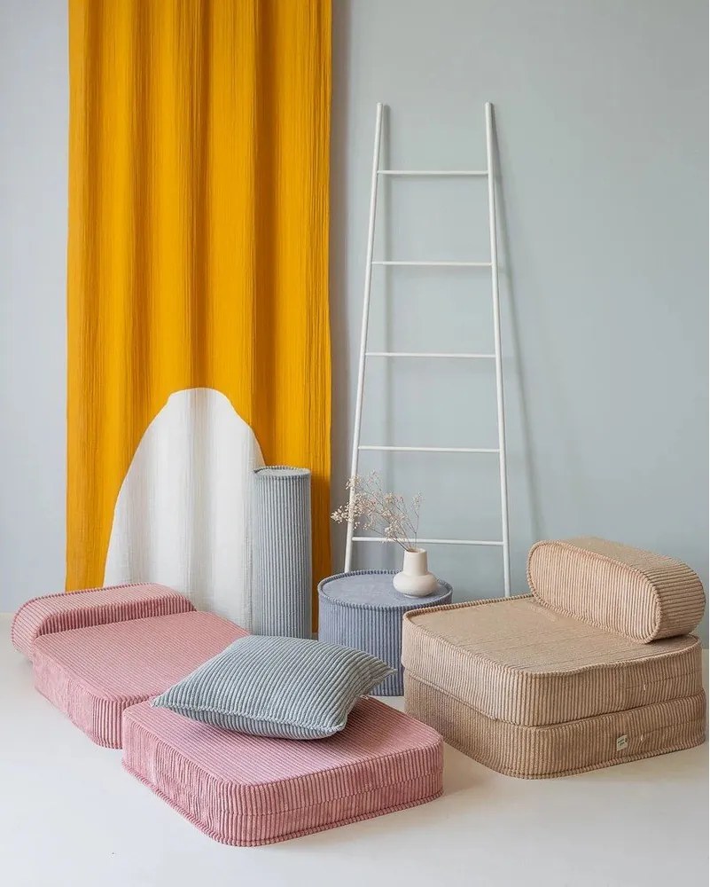 Детска възглавница за диван от рипсено кадифе в цвят мента Block – Wigiwama