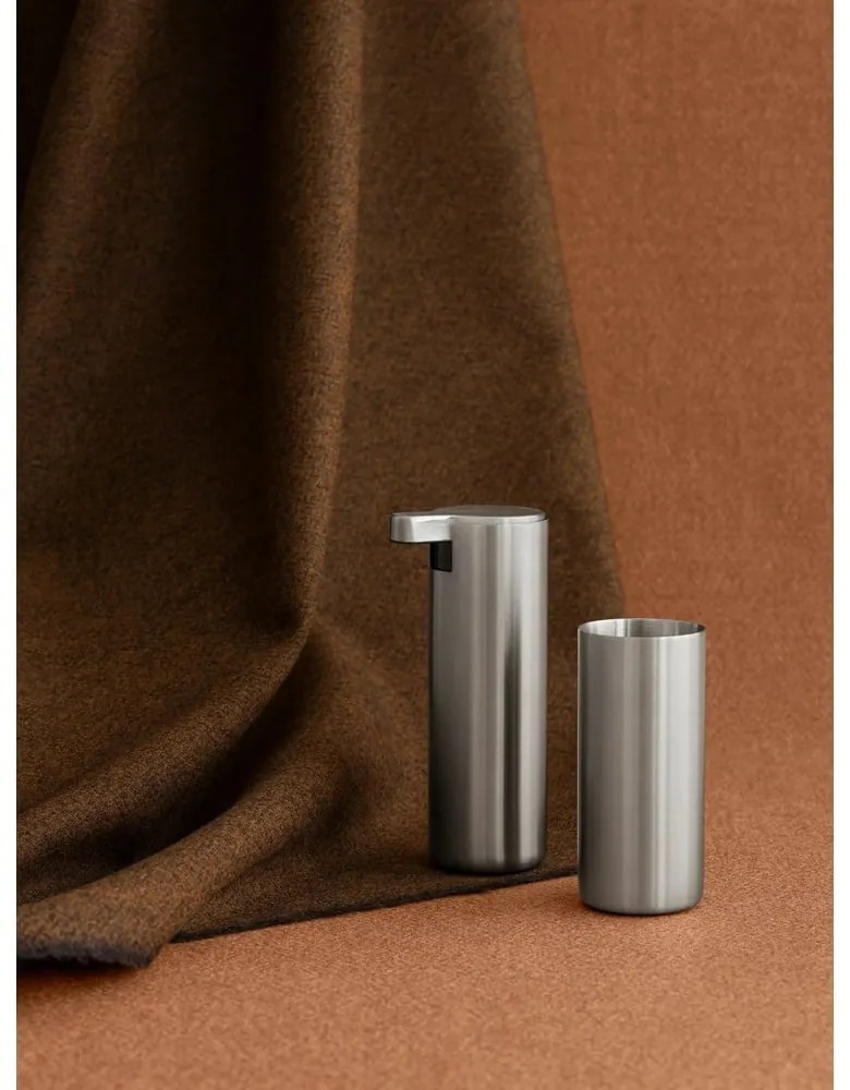 Матово сребрист диспенсер за сапун от неръждаема стомана 165 ml Modo – Blomus