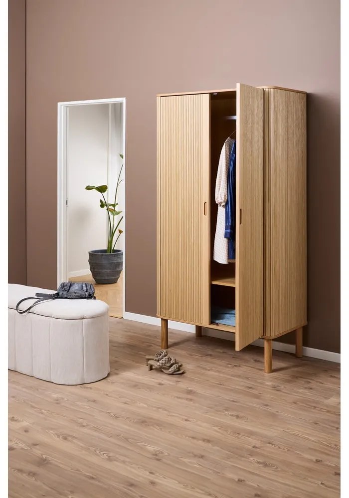 Гардероб от дъбов декор в естествен цвят 100x200x55 cm Langley – Actona