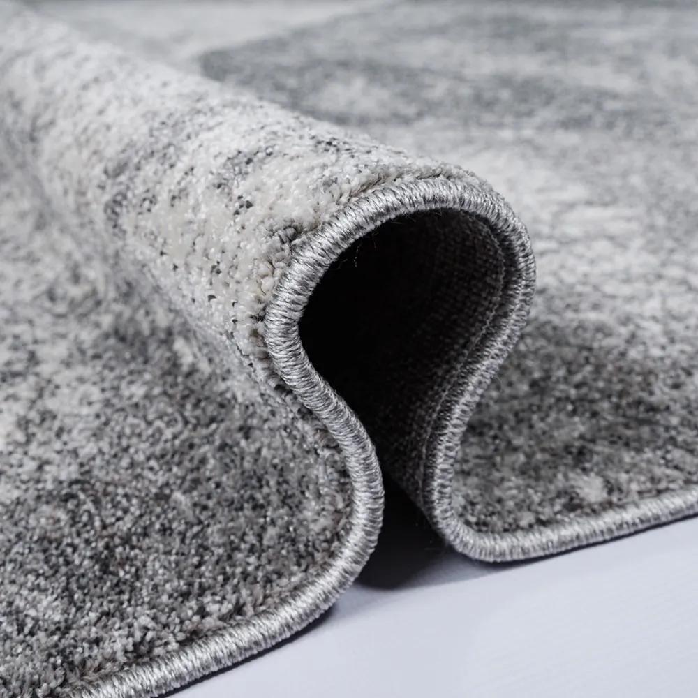 Модерен сив килим с ромбовиден мотив за хола Ширина: 120 см | Дължина: 170 см