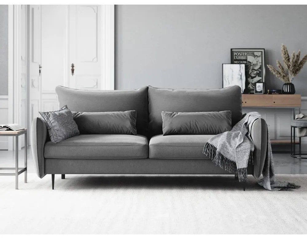 Светлосив разтегателен диван с място за съхранение Vermont - Cosmopolitan Design