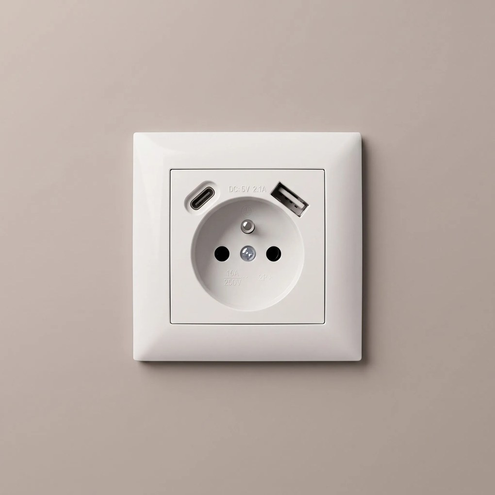 Единичен контакт със заземяване + USB-A USB-C OSTE JNH004-G White