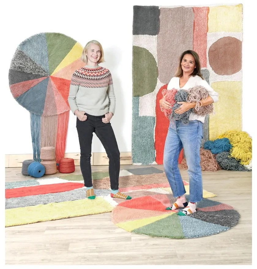 Вълнен ръчно изработен детски килим подходящ за пране ø120 cm Pie Chart – Lorena Canals