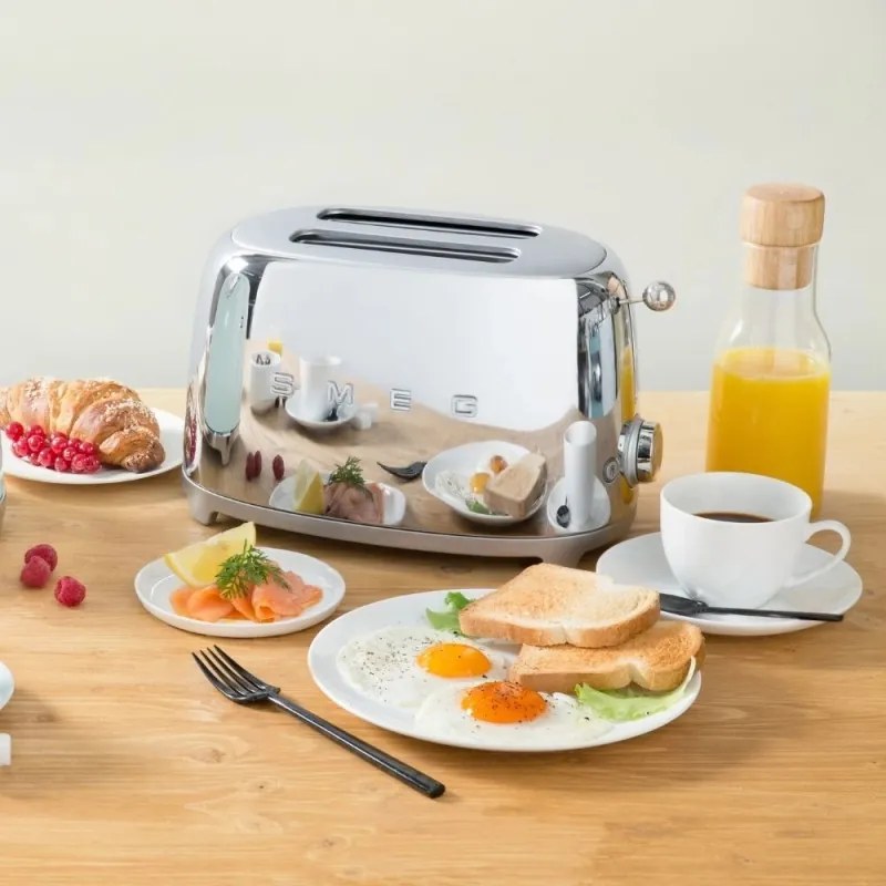 Тостер за хляб SMEG 50's Style TSF01SSEU, 950W, 2 филии, 6 нива, Тавичка за трохи, Вграден кабел, Неръждаема стомана, Сребрист