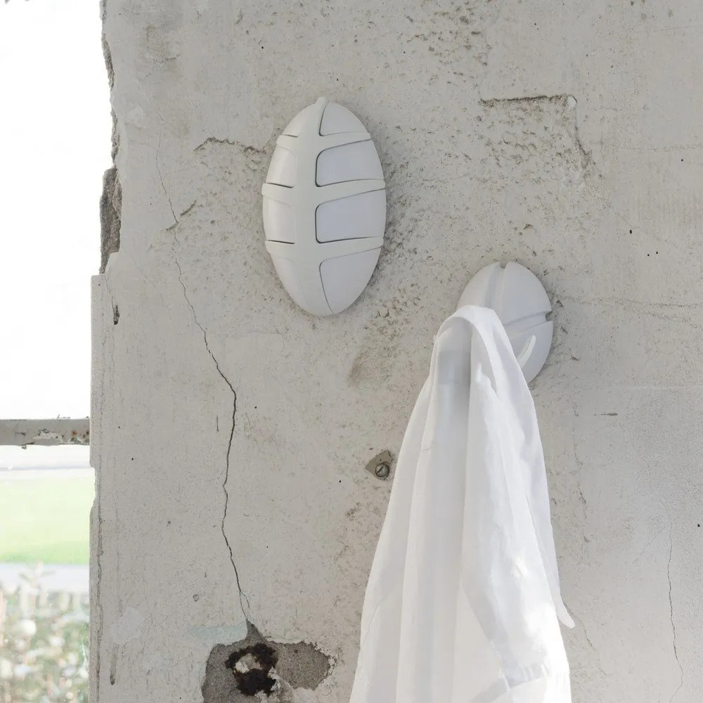 Бяла стенна кука Bug - Spinder Design