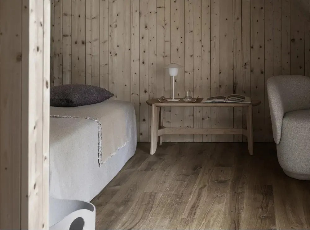 Пейка от масивно дърво в естествен цвят Eli – Blomus