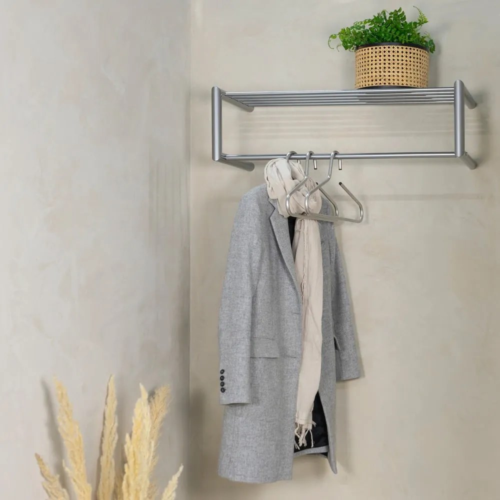 Метална стенна закачалка в сребрист цвят с рафт 80 cm Smooth – Spinder Design