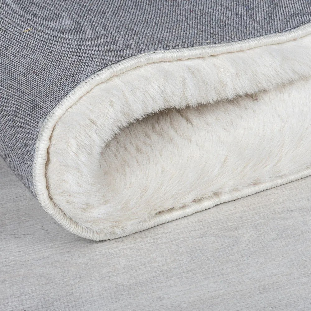 Бяла синтетична кожа 200x290 cm Ivy Luxury Fur – Flair Rugs