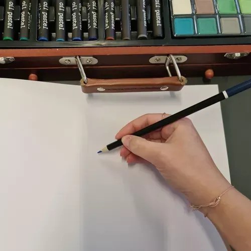 Арт комплект за рисуване в дървен куфар Maaleo 21644, 130 елемента