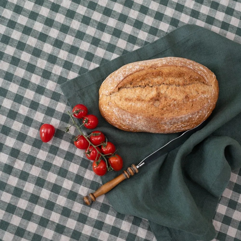 Ленена покривка за маса 140x250 cm Forest Green Gingham – Linen Tales