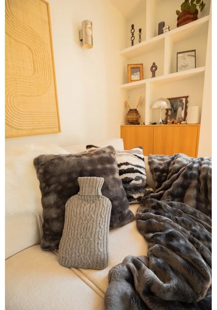 Сиво одеяло от микроплюш 150x200 cm Wave – Tiseco Home Studio