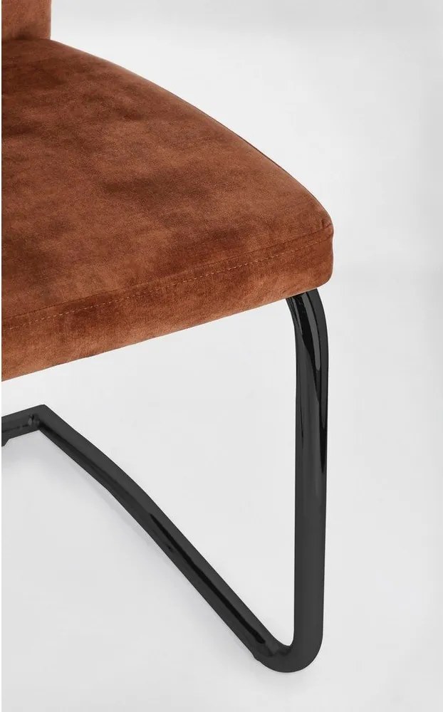 Тапициран трапезен стол в цвят кафяв коняк Thelma – Bizzotto