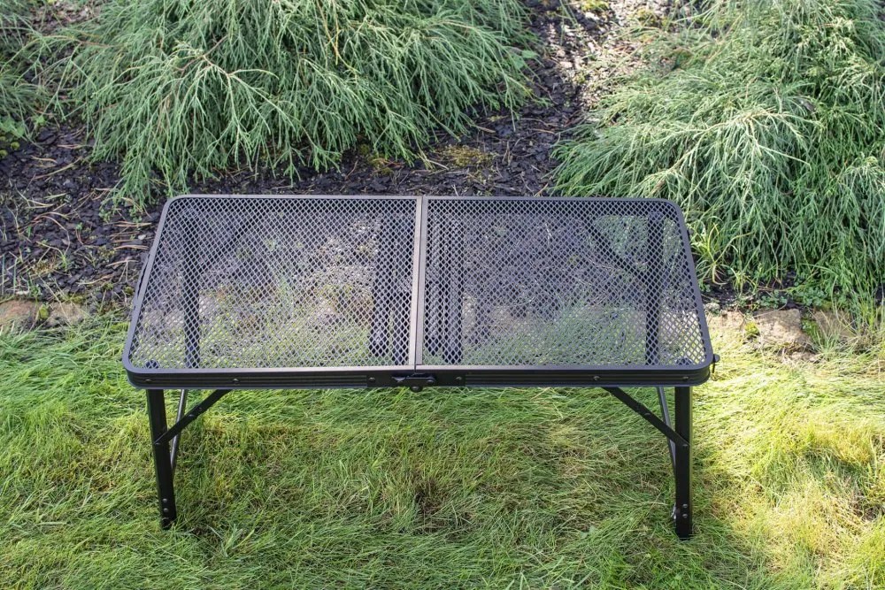 Сгъваема маса за къмпинг - практична и компактна 80x40x66cm