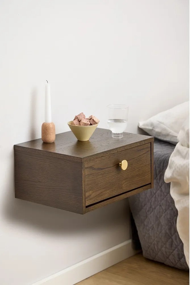 Нощно шкафче от декор от дъб в тъмно естествен цвят Monfort – Actona