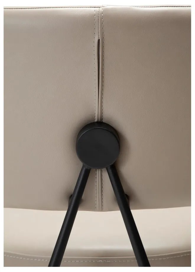 Бежов трапезен стол Roost - DAN-FORM Denmark