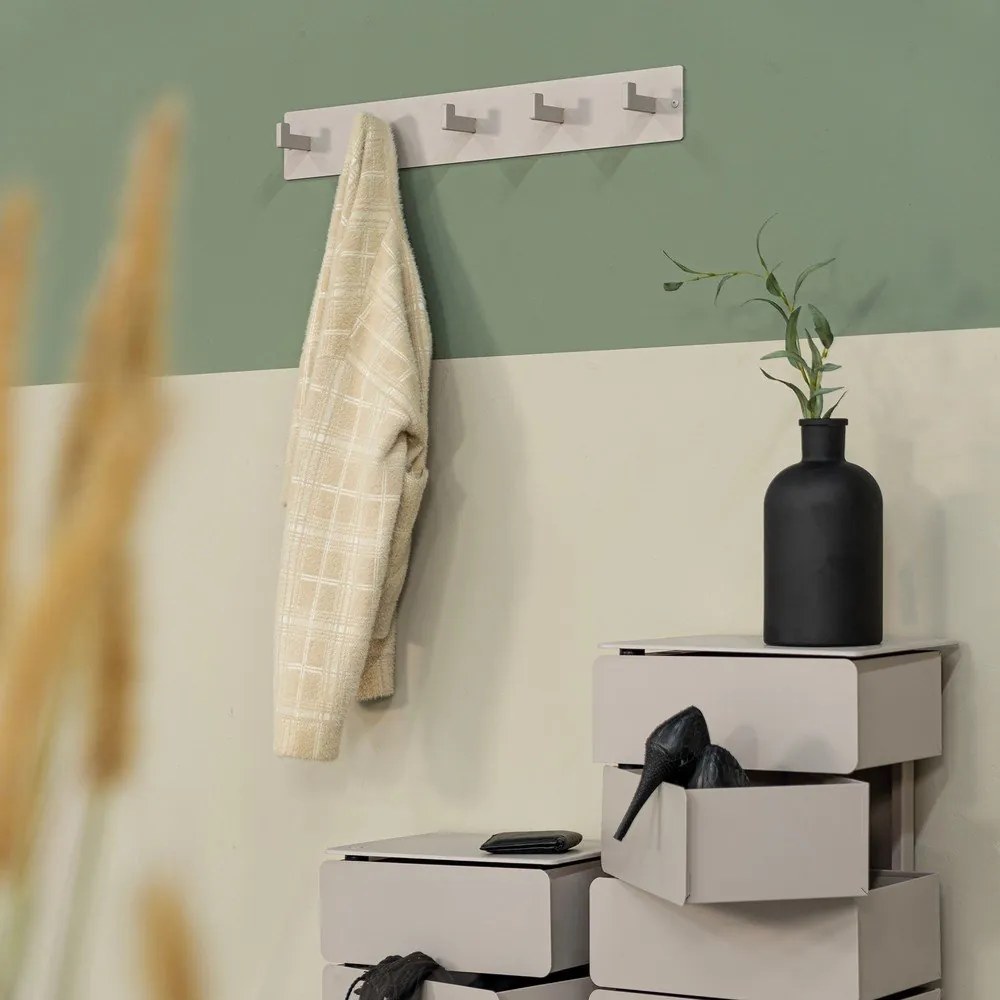 Сиво-бежова метална закачалка за стена Leatherman - Spinder Design