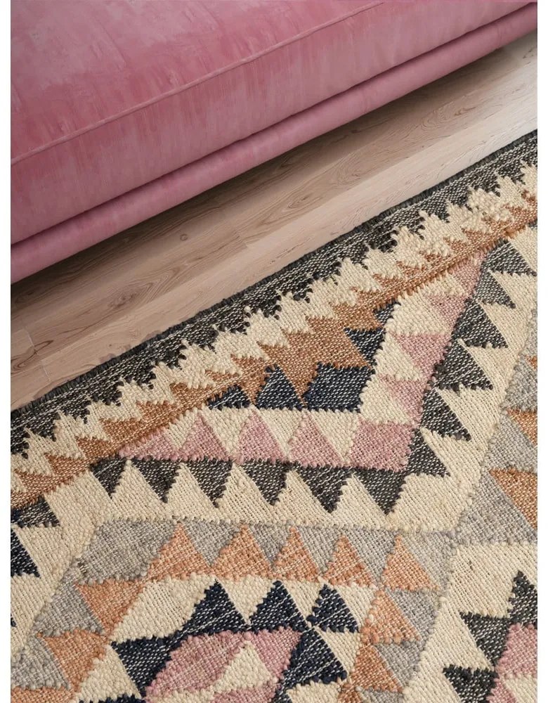 Сива ръчно изработена ютена пътека 80x200 cm Roya Parsa – Elle Decoration