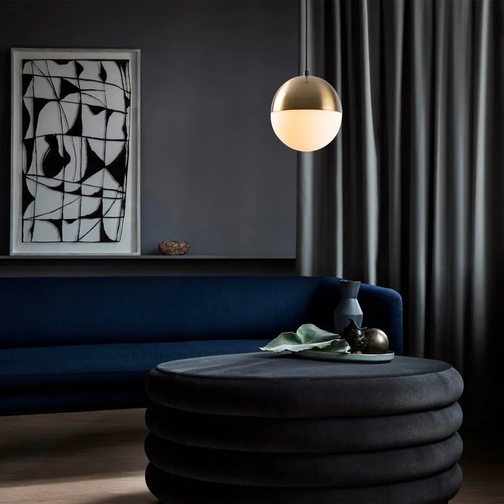 Бяло и златисто висящо осветително тяло със стъклен абажур ø 20 cm Bastos – Opviq lights