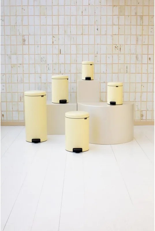 Кош за боклук с педал Brabantia NewIcon 1008848, 20 л, Плавно затваряне, Противоплъзгаща основа, Жълт