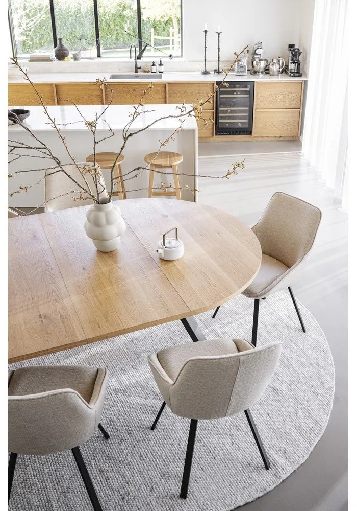 Кръгла сгъваема трапезна маса от декор от дъб в естествен цвят ø 135 cm Maddock – Rowico