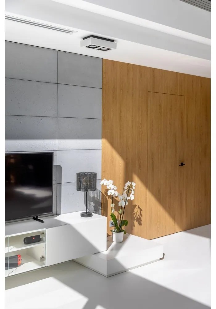 Черна настолна лампа с абажур от тъканa тръстика (височина 48 cm) Foresto – GTV