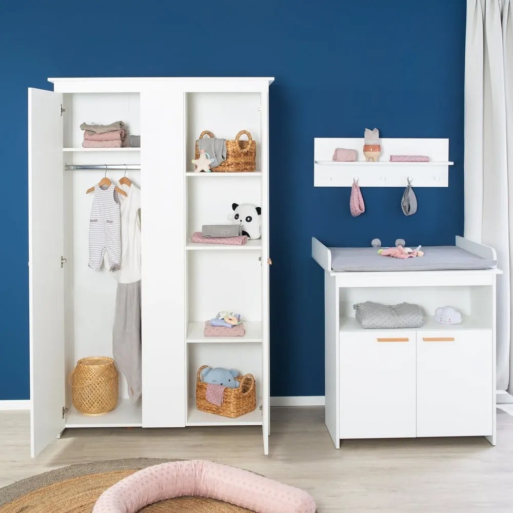 Бял детски гардероб 119x190x52 cm Anton – Roba