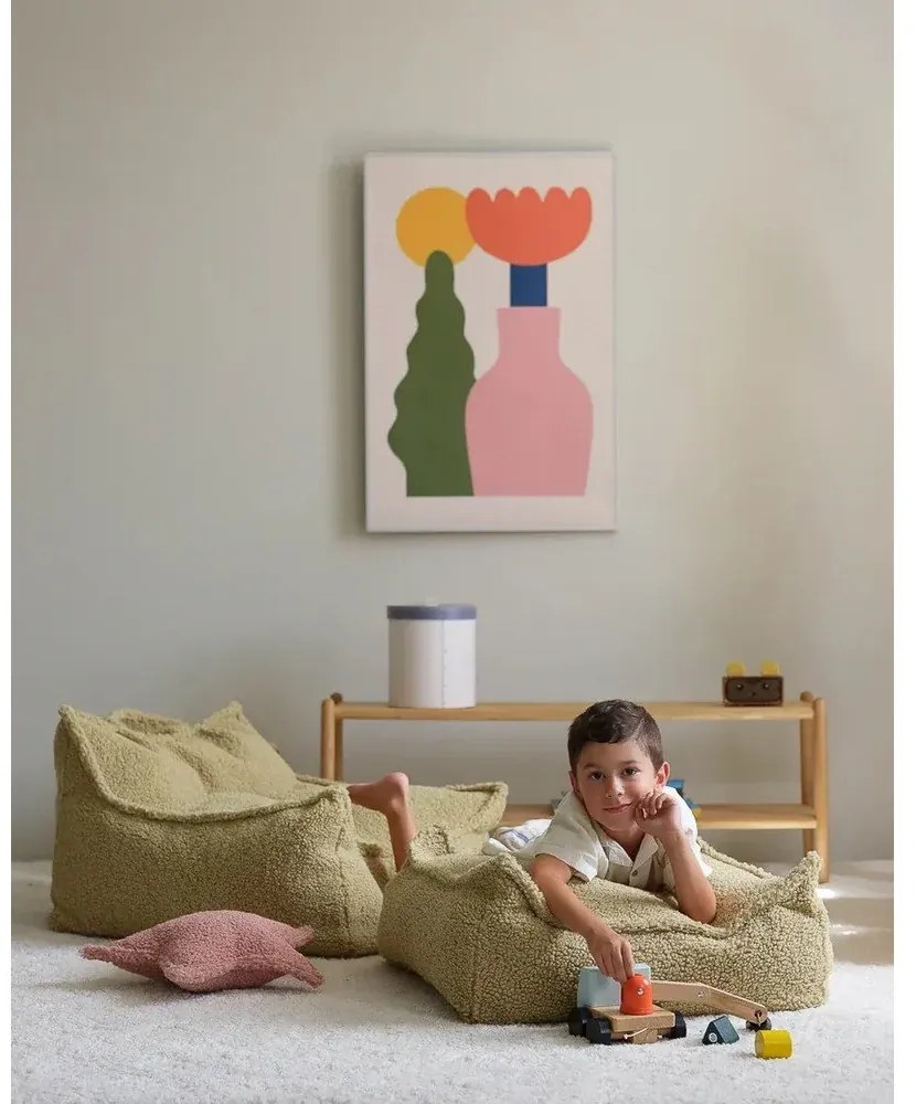 Розова детска възглавница за диван от букле Star – Wigiwama