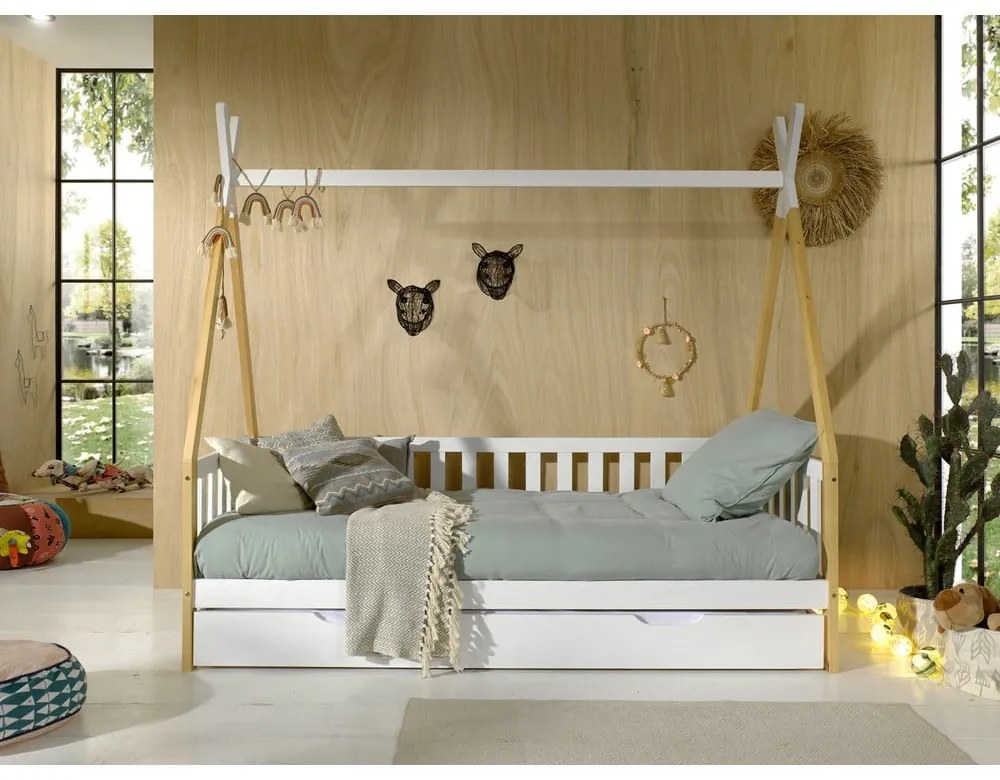 Бяло детско легло къща от масивен бор с място за съхранение 90x200 cm TIPI – Vipack