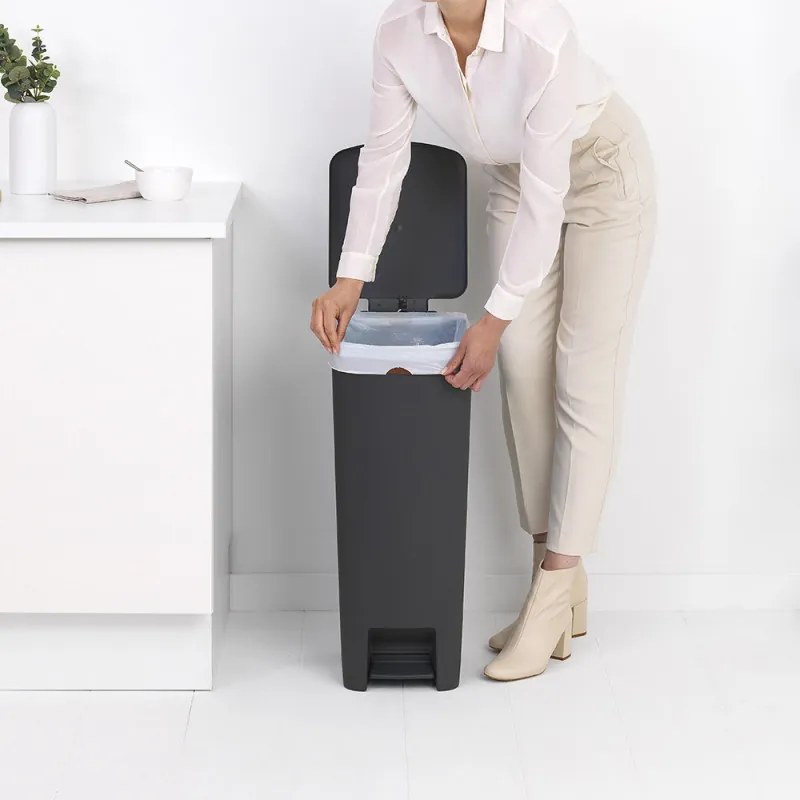 Кош за боклук с педал Brabantia StepUp 1005557, 40 л, Екологични материали, Голям отвор, Тъмносив