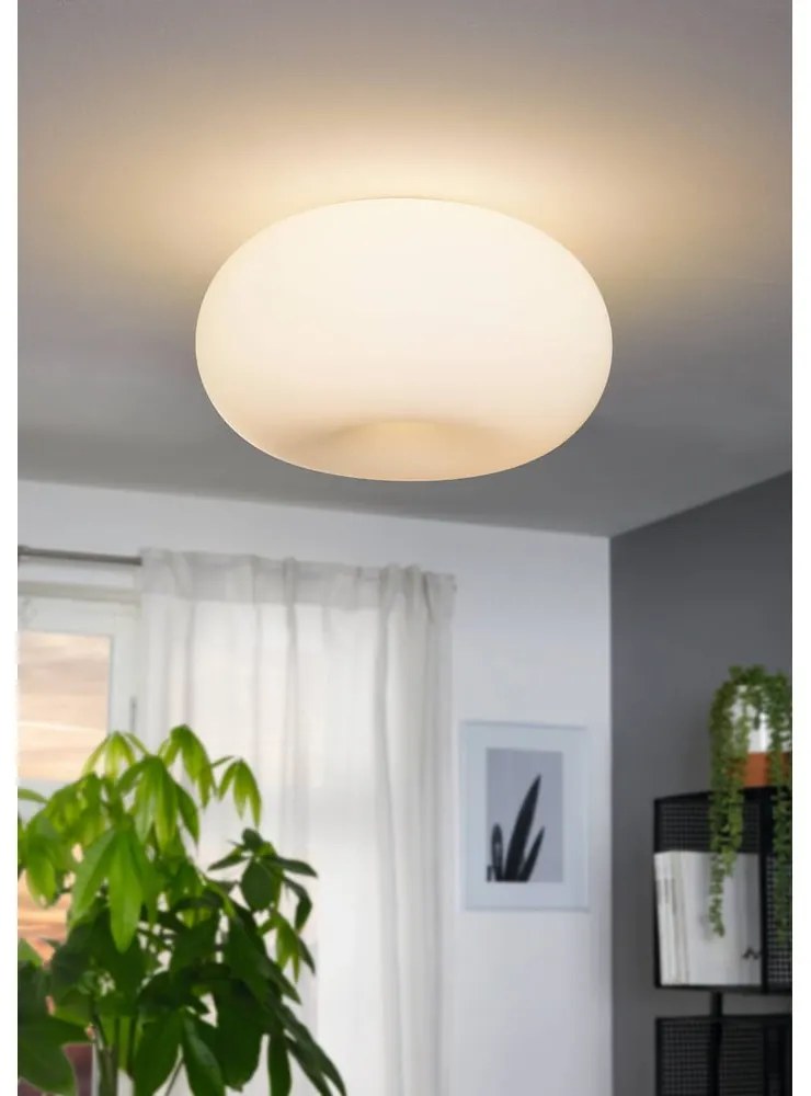 Бяло осветително тяло за таван със стъклен абажур OPTICA – EGLO