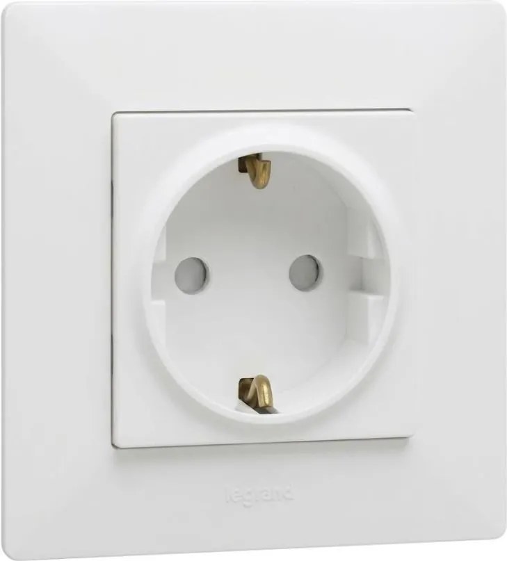 Legrand - Домашна SCHUKO розетка с рамка NILOE STEP 250V бяла