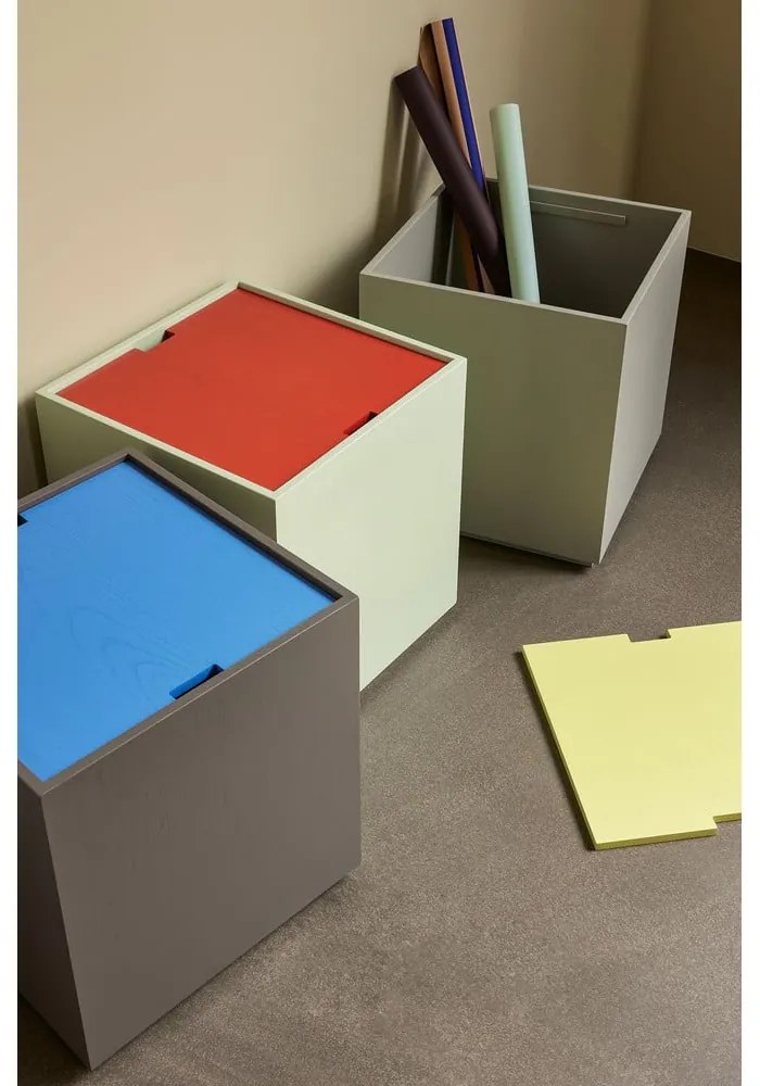 Ракла от масивен ясен в червен и светлозелен цвят 40x45 cm Vault – Hübsch