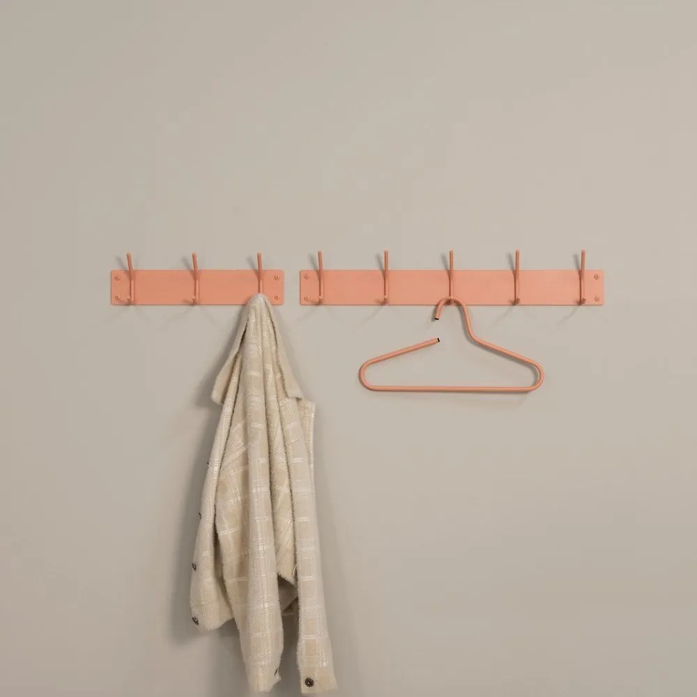 Метална стенна закачалка в цвят сьомга 40 cm Fusion – Spinder Design